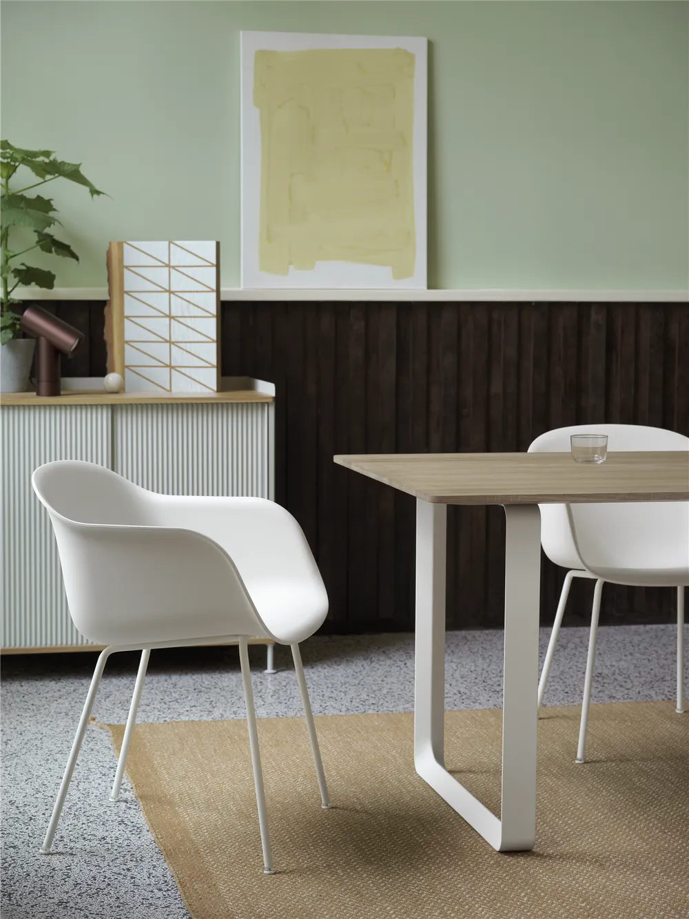 70/70 Table 225 x 90