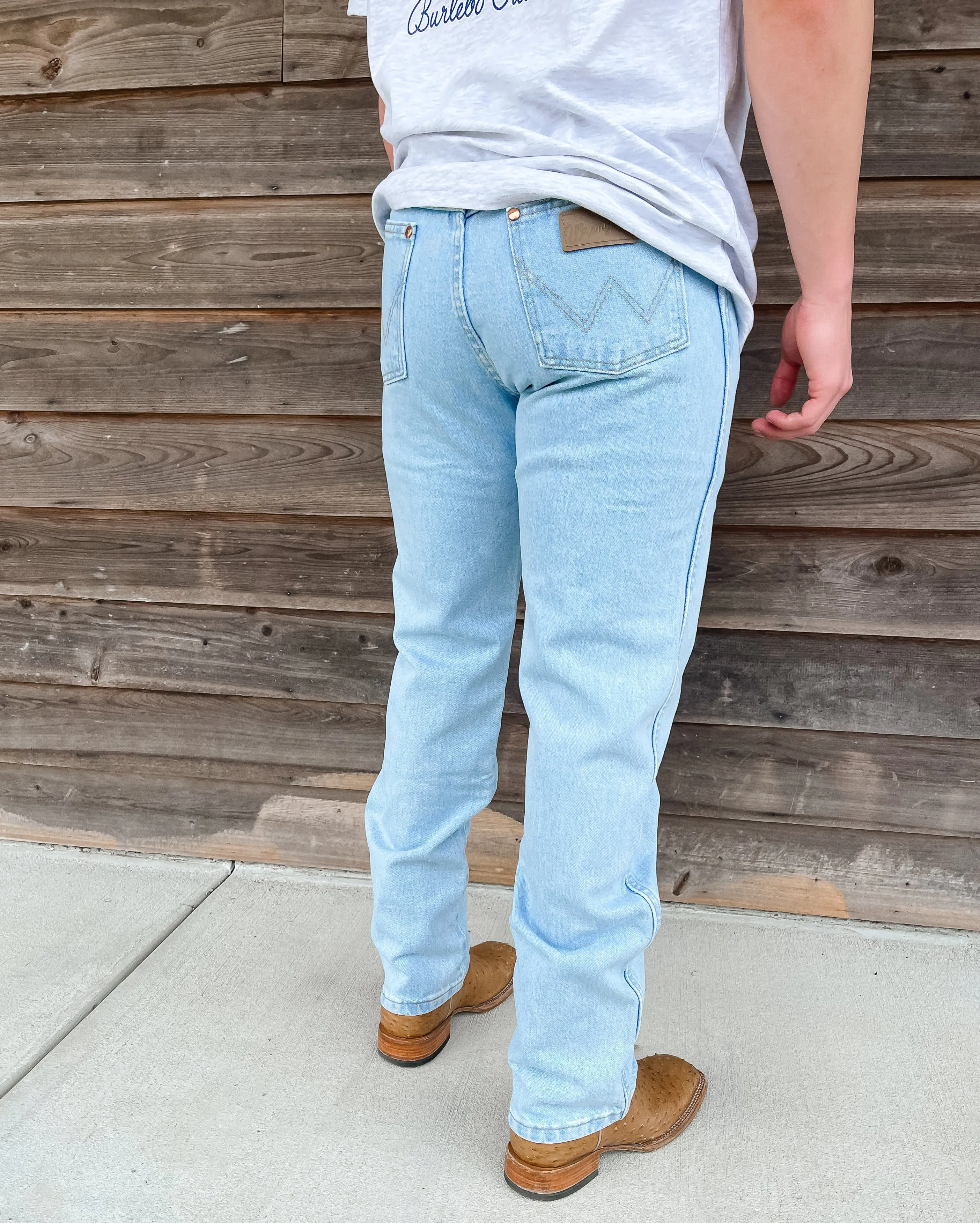 BEST-SELLER! WRANGLER COWBOY CUT ORIGINAL FIT JEANS IN BLEACH