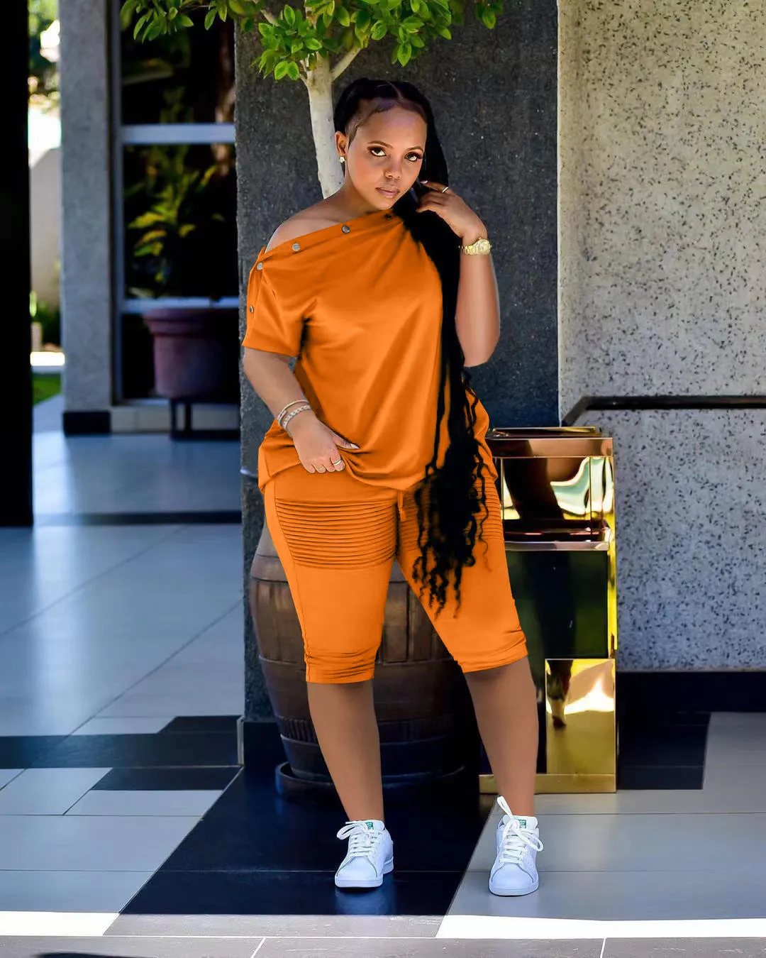 Fashion One Shoulder Breasted Loose Short Sleeve Shorts Suit（AY1822）
