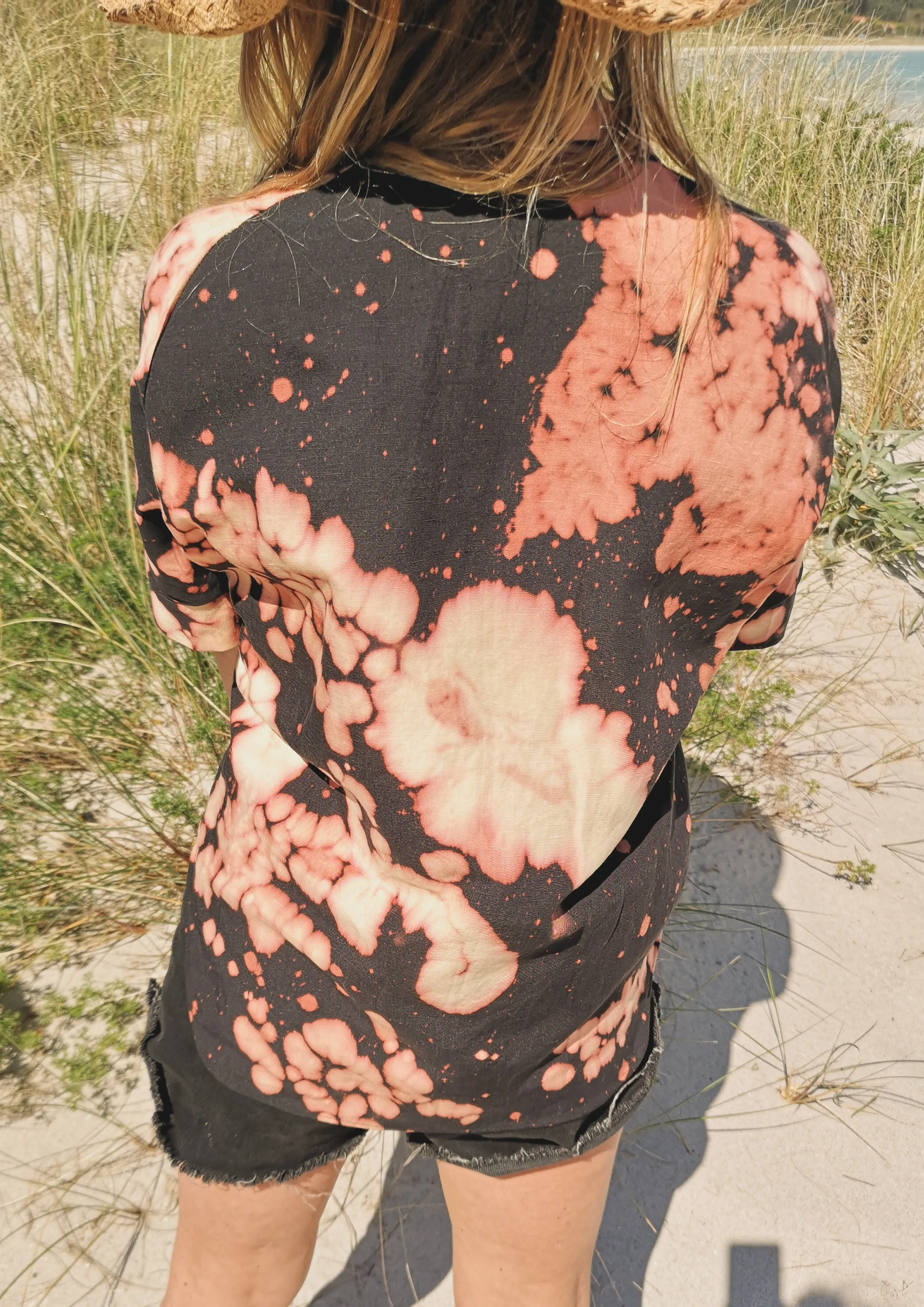 HOMEMADE - UNIQUE BLOUSE UNISEX - HAND PAINTED - black / white / pink