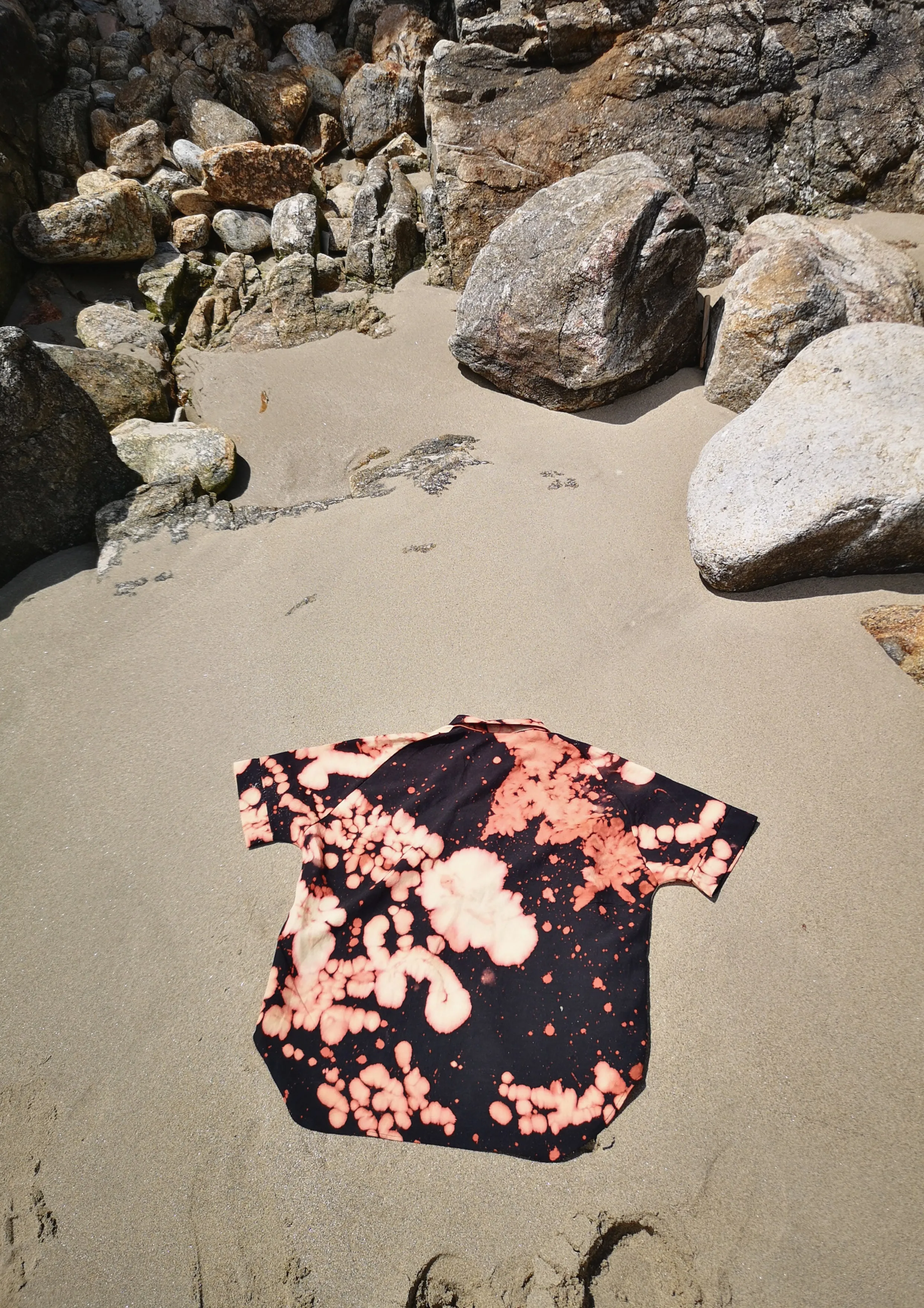 HOMEMADE - UNIQUE BLOUSE UNISEX - HAND PAINTED - black / white / pink