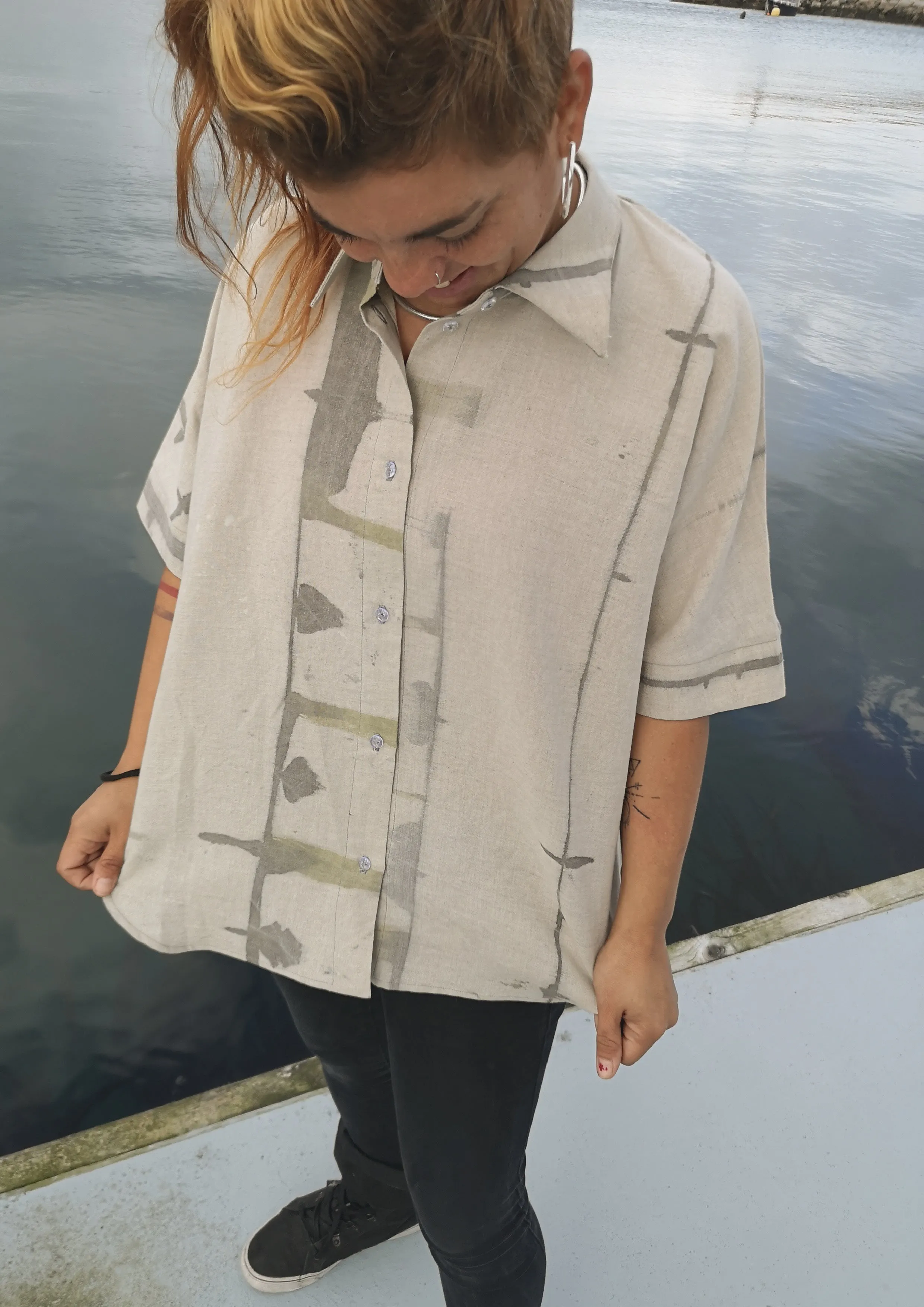 HOMEMADE - UNIQUE BLOUSE UNISEX - HAND PAINTED - white / grey / green