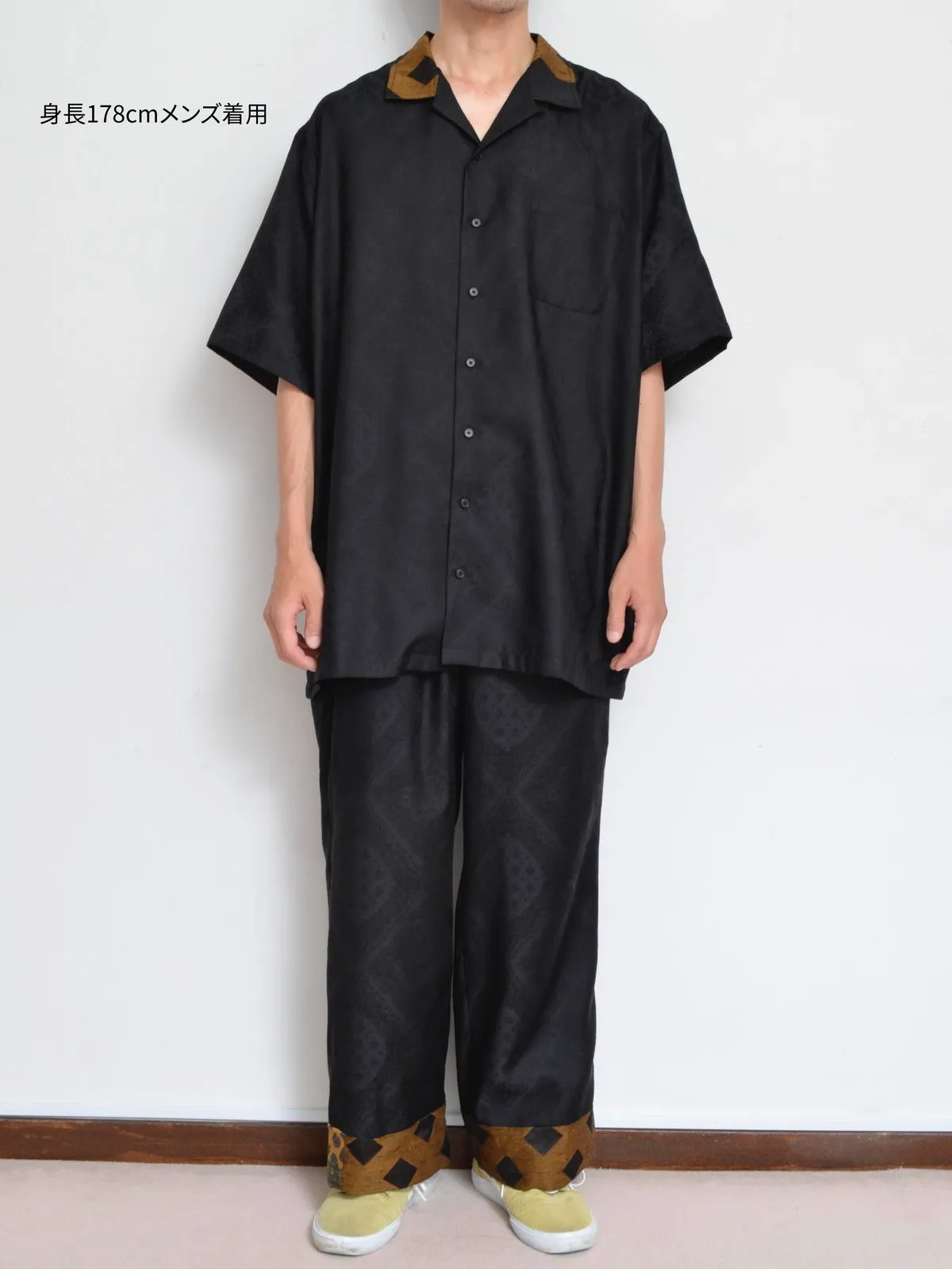 OPEN COLLAR SH_BLK PAISLEY