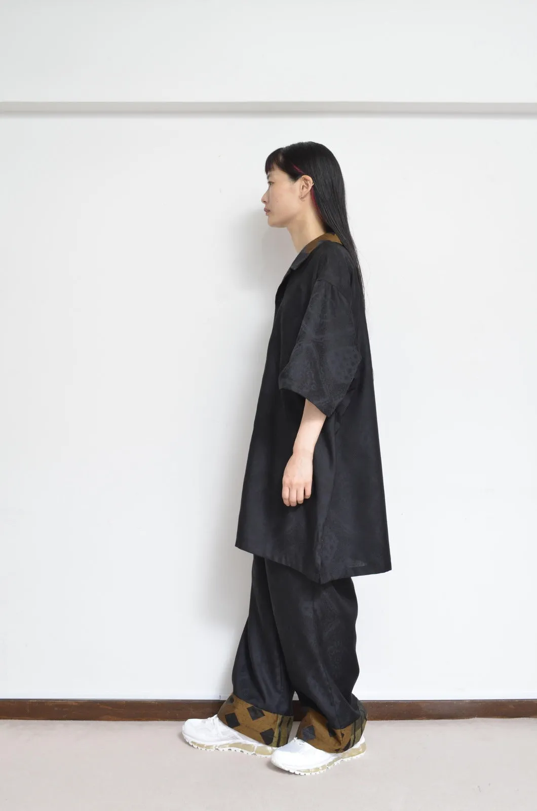 OPEN COLLAR SH_BLK PAISLEY
