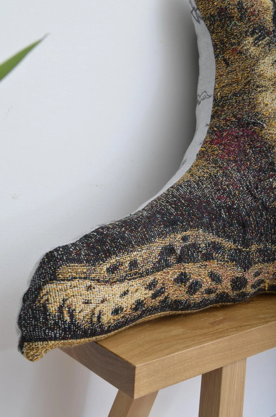 RUG CUSHION (CHEETAH)