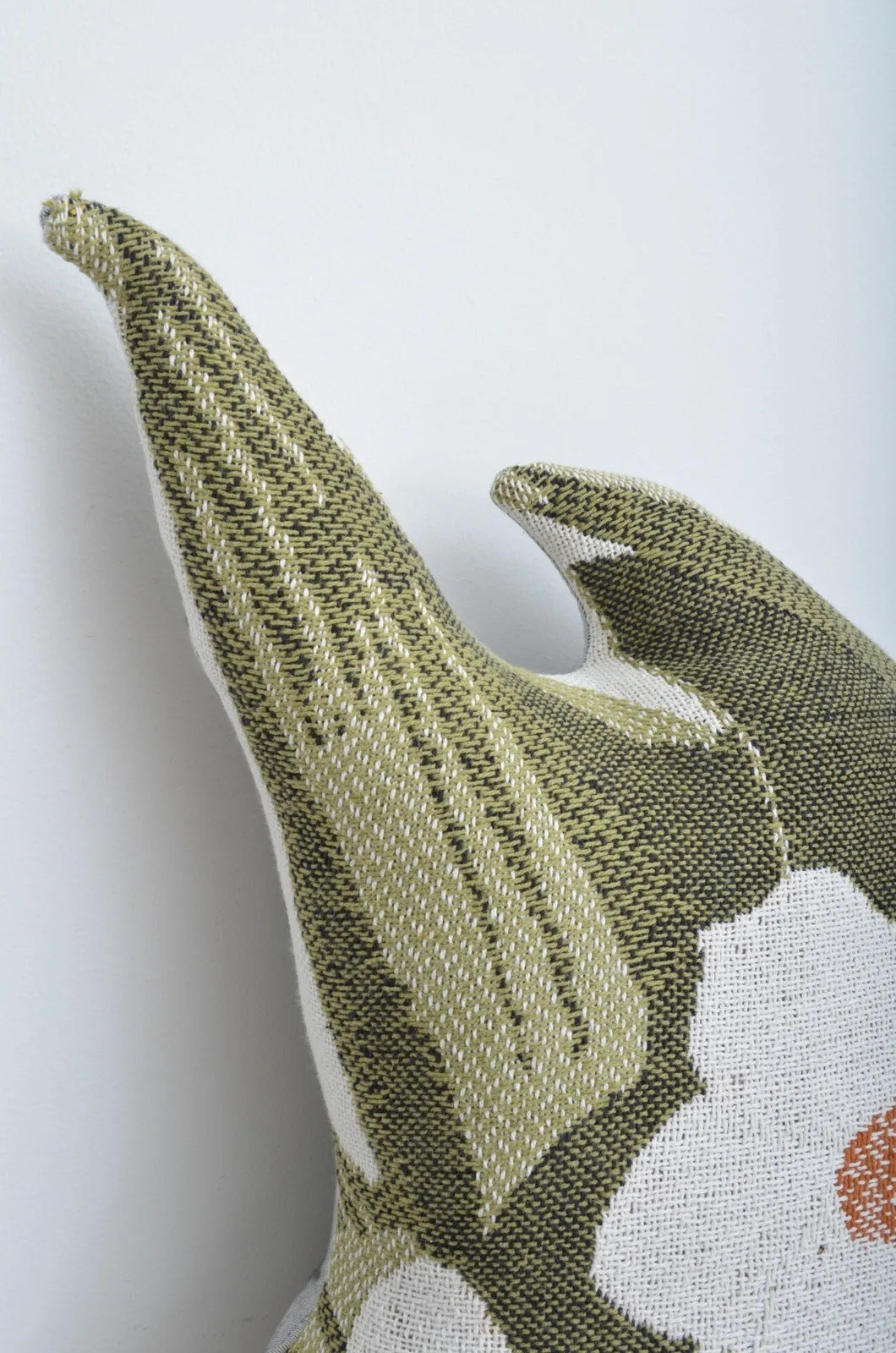 RUG CUSHION (SUISEN) / B