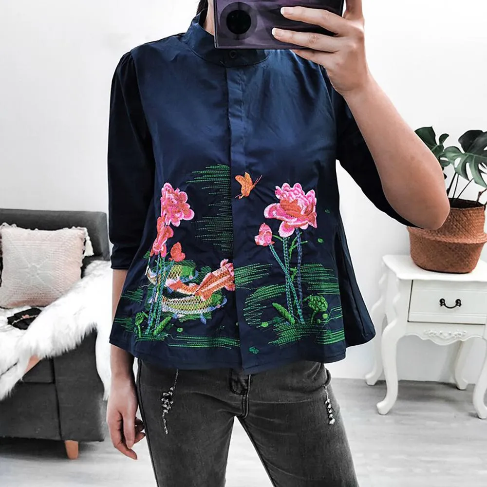 Summer Fashion 3/4 Sleeve Embroidery Casual Blouse