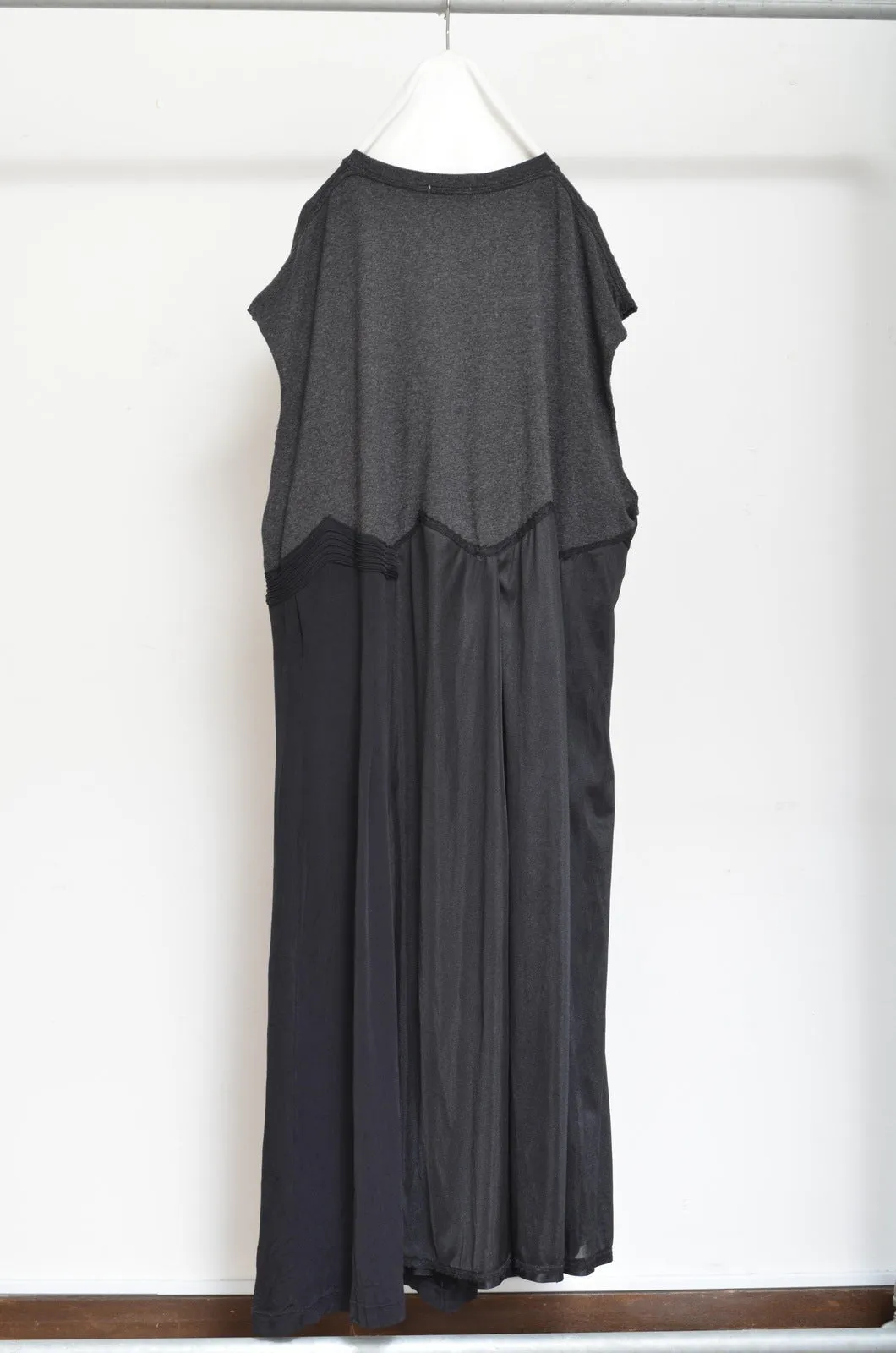 T-SLIP OP(NO SLEEVE) / D